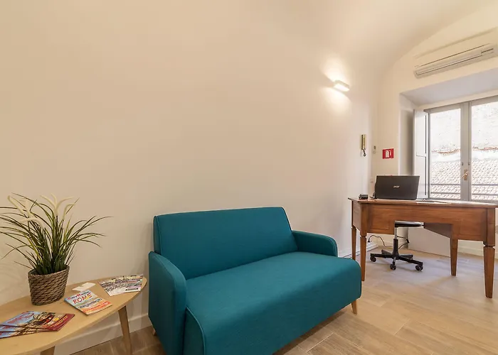 Station House 3*